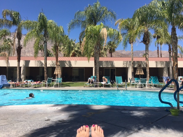 GIRLS WEEKEND IN PALM SPRINGS